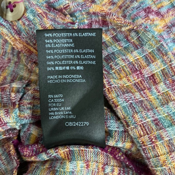 Urban Outfitters Button Up Cropped Top - Picture 6 of 6